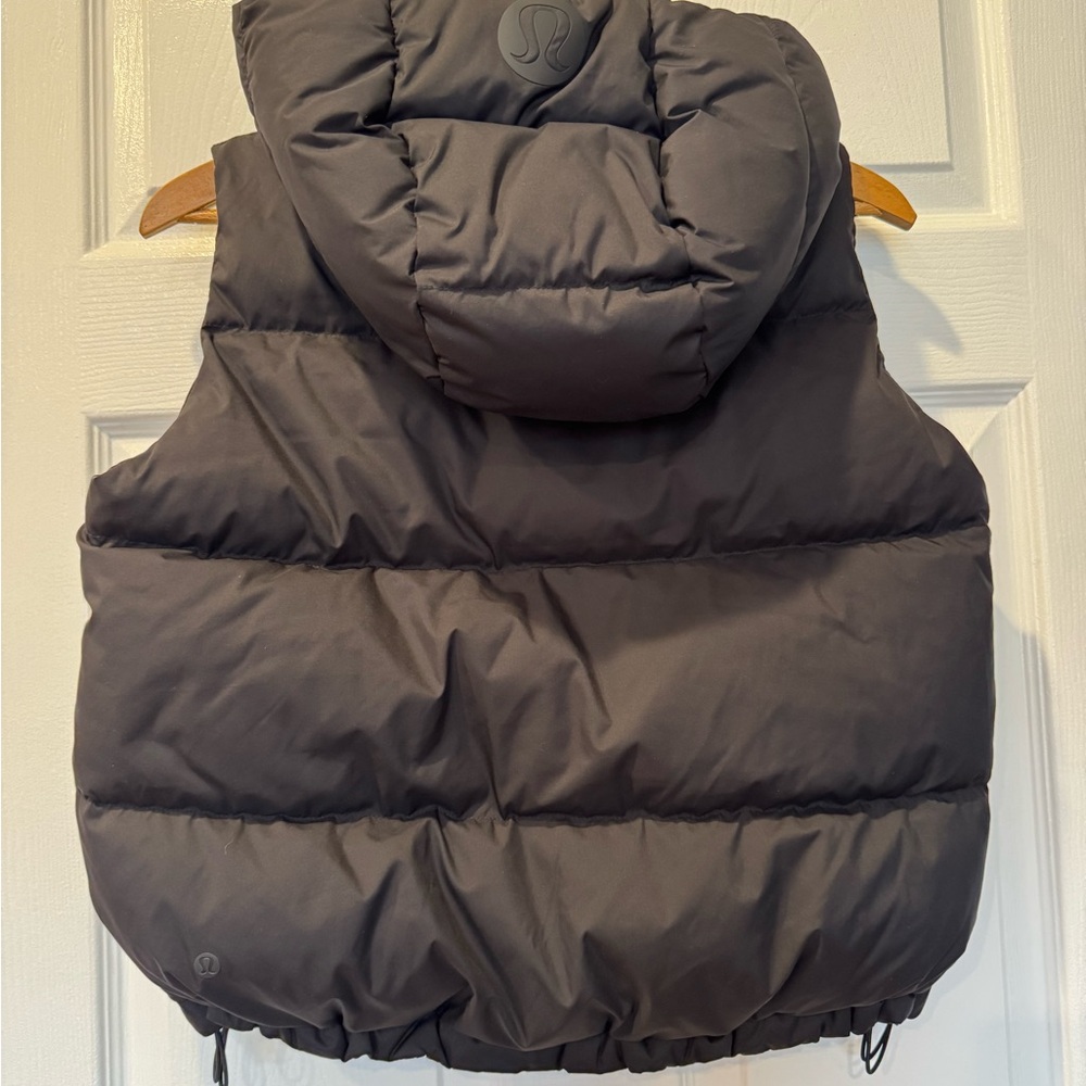 Lululemon Black Puffer Vest - Picture 4 of 10
